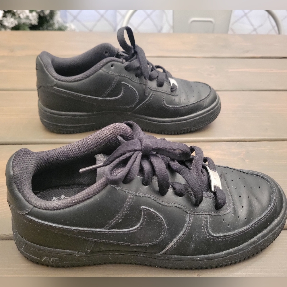 Nike black Air forces size 5y